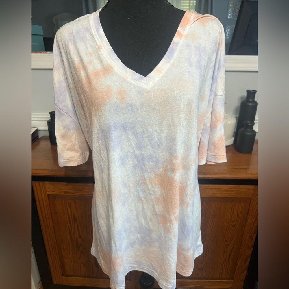 Natural Reflections Pastel Tie-Dye V-Neck Tee